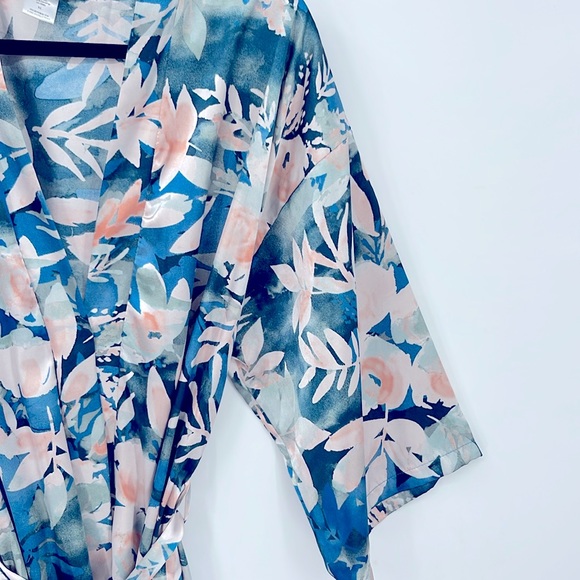 Linea Donatella Floral Satin Robe - Picture 2 of 4
